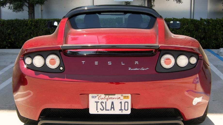 Tesla сообщила об отзыве свыше 14 тысяч машин из Китая