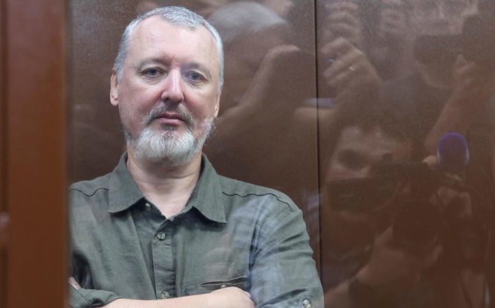 298 кишининг ўлимига алоқадор ҳарбий Россия президентлиги учун курашмоқчи