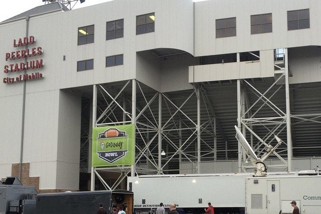 В США на футбольном матче произошла стрельба (видео)