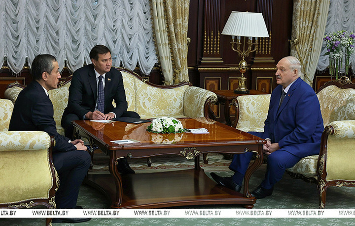 Лукашенко: «Беларус ўзбек халқидан қарздор»