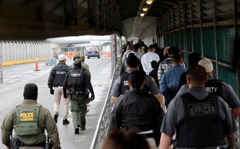 AQSh yana 1,6 million muhojirni deport qilishi mumkin