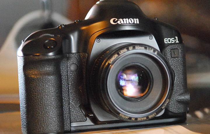«Canon» плёнкали камералар сотишни бутунлай тўхтатди