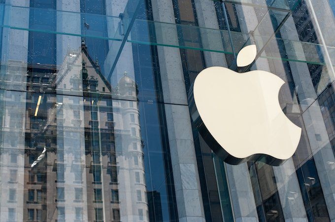 «Apple» bozor qiymati $3 trillionlik ilk kompaniyaga aylandi