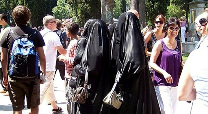 Hollandiya Senati «burqa»ni taqiqladi