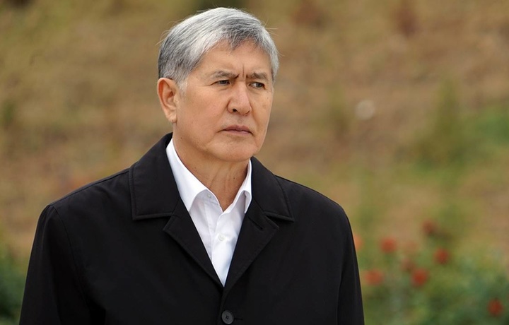 Спецназ прорвался к особняку Алмазбека Атамбаева