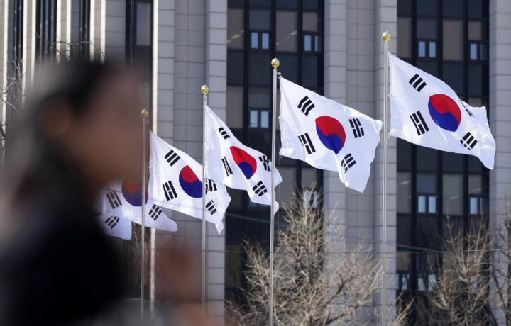 Агентство миграции предупредило узбекистанцев, работающих в Южной Корее