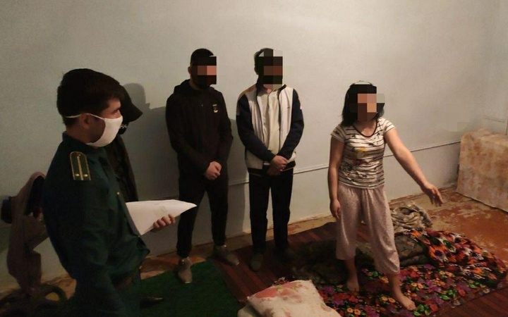 Keksa ayollar va keksa erkaklar jinsiy porno Jufti bilan qoplangan fohishalarning suratlari