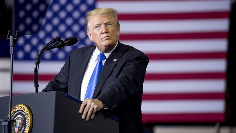 Трамп поручил Пентагону рассекретить документы об НЛО