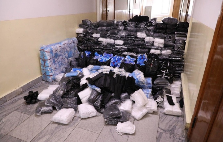 Тошкентда яроқлилиги номаълум йирик миқдордаги тиббий ниқоблар савдоси олди олинди