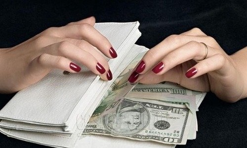 O‘zini bank xodimi deb tanishtirgan firibgarlar