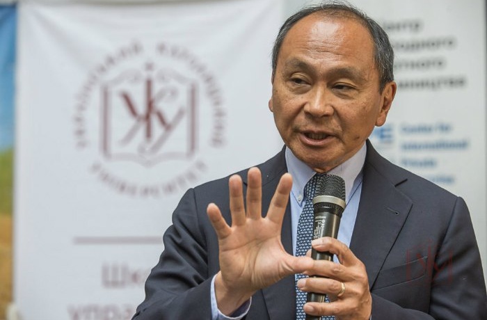 Frensis Fukuyama nega Rossiya Ukrainaga qo‘shin kiritganini tushuntirdi
