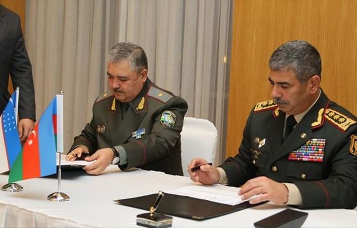 Ташкент и Баку подписали план военного сотрудничества на 2019 год (фото)