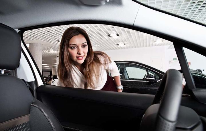 Автотранспорт учун давлат божи камайтирилди. Нима ўзгарди?