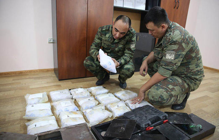 Божхоначилар катта ҳажмдаги героинни қўлга олдилар