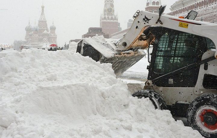 Юз йилда бир кузатиладиган кучли қор ёғиши: Москвада табиий офатдан беш киши жабрланди