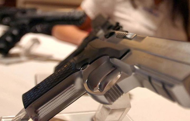Количество оружия в США превышает численность населения