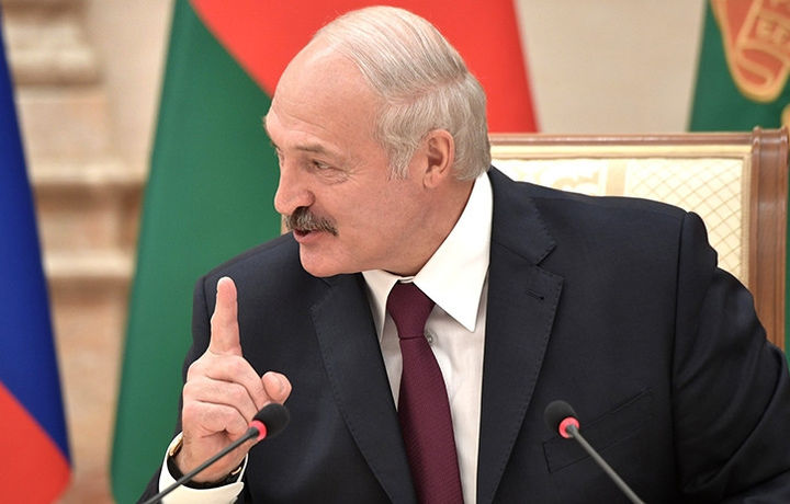 Лукашенко наградил Кадырова орденом