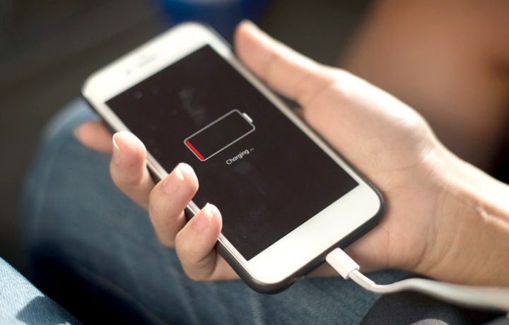 Последнее обновление iOS сажает батарею iPhone