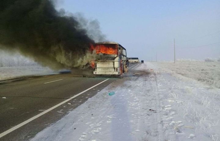 В Туркестанской области судят владельца автобуса, в котором сгорели 52 гражданина Узбекистана