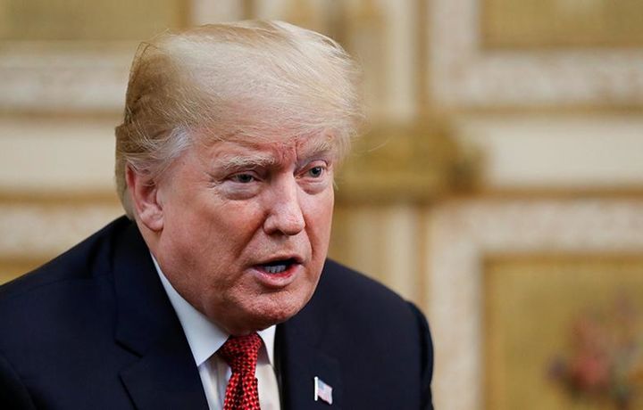 Трампа раскритиковали за отказ посетить военное кладбище в дождь