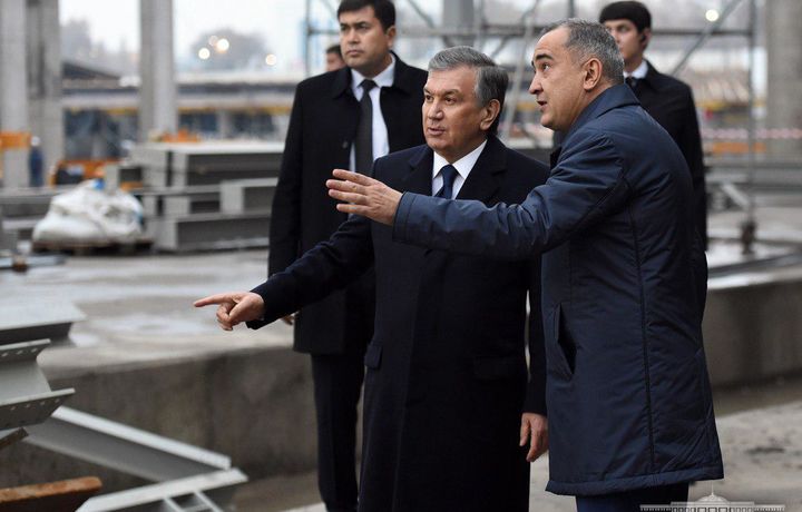 Шавкат Мирзиёев «Tashkent City» қурилишини кўздан кечирди