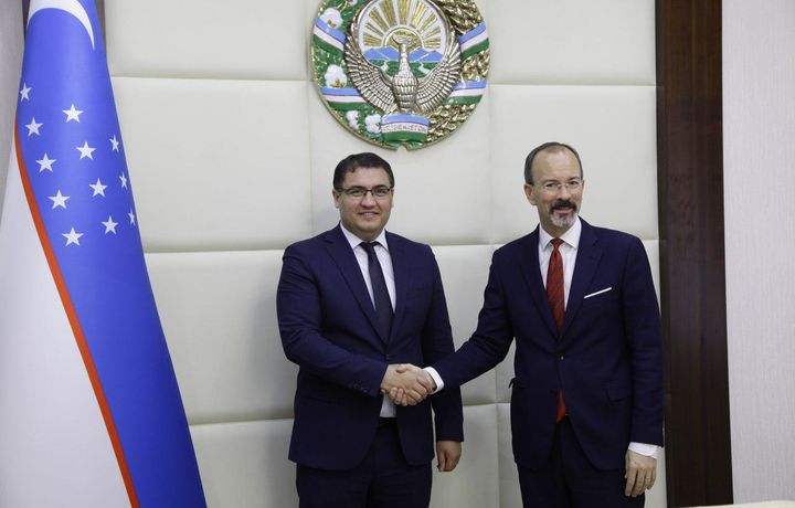 Adliya vaziri IHTT vakillari bilan uchrashdi
