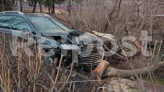 Тошкентда 10 ёшли бола отасининг «Captiva»сини олиб қочди ва машинани «дабдала»сини чиқарди