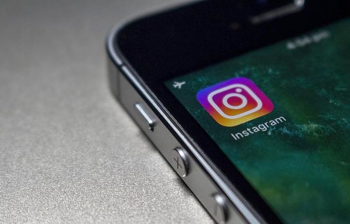 «Instagram» ko‘zi ojizlar uchun suratlarni ta’riflash xizmatini joriy qildi (foto)