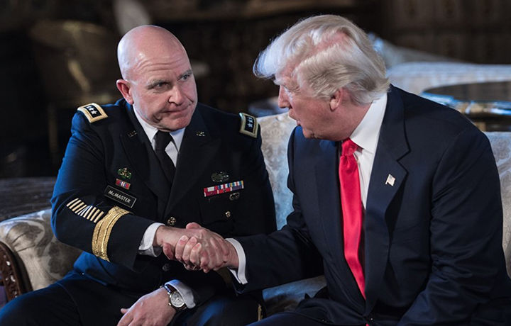 Абдулазиз Комилов Доналд Трампнинг хавфсизлик бўйича маслаҳатчиси билан учрашди