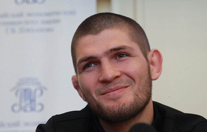 Нурмагомедов пошутил над президентом UFC (фото)