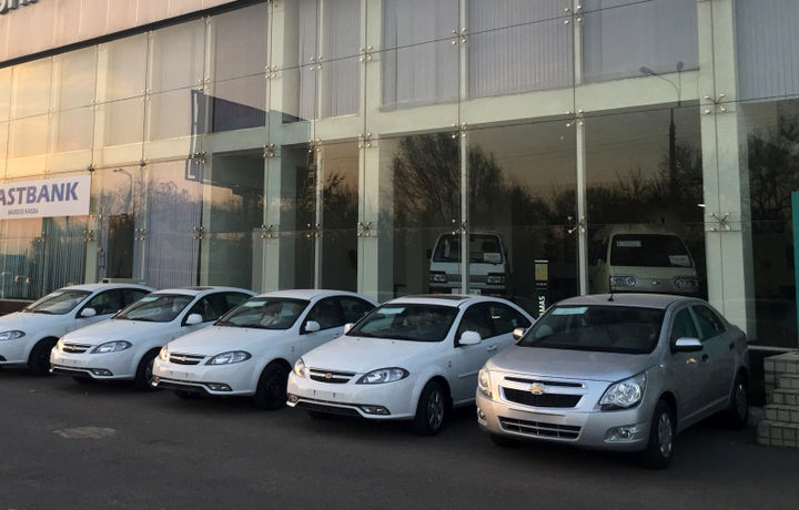 «GM Uzbekistan» Фарғонадаги автосалон раҳбарини ишдан олди