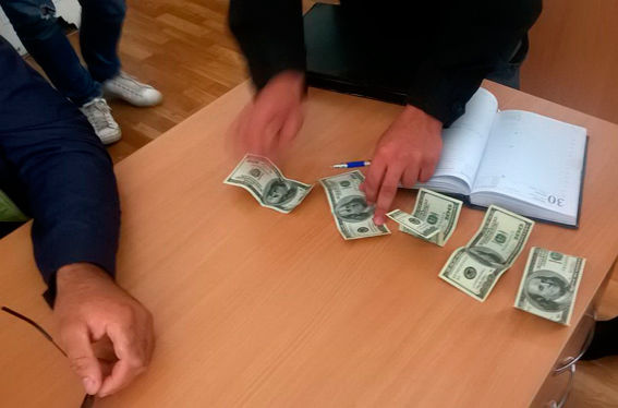 Терговчига пора таклиф қилиб, ўзи ҳам терговга тушди