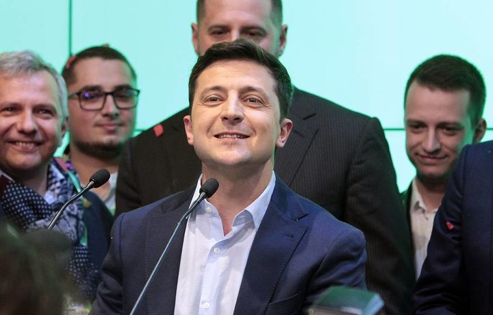 Shavkat Mirziyoyev Vladimir Zelenskiyni ishonchli g‘alaba bilan tabrikladi