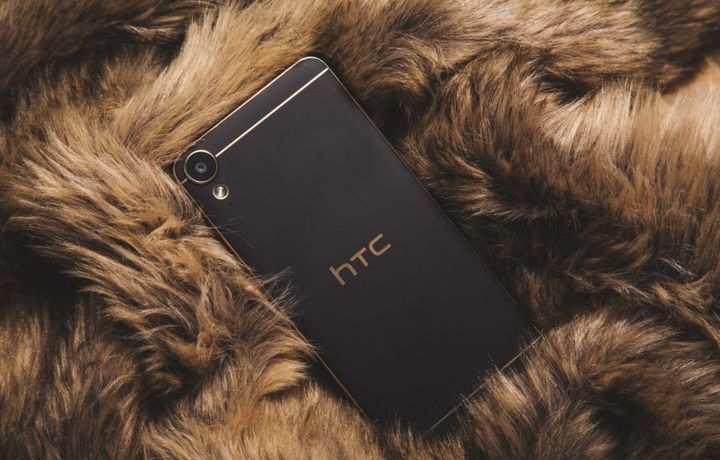 HTC компанияси қуламоқда: смартфонлар савдоси 68 фоизга тушиб кетди