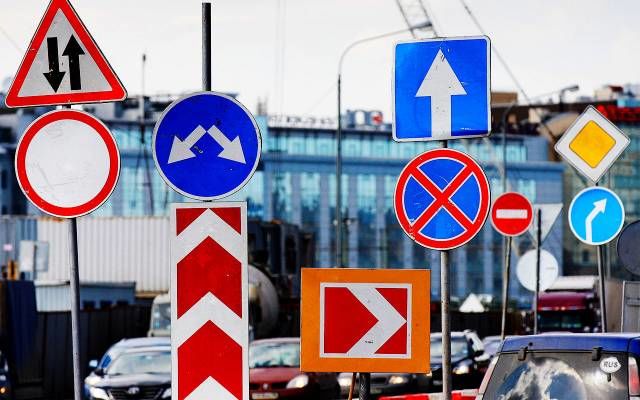 ЙПХ ходимлари ва ҳайдовчилар ўртасидаги доимий баҳс: йўл белгилари тўғри ўрнатилганми?