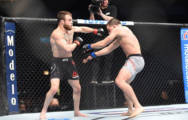 MMA jangchisi o‘zini-o‘zi nokaut qilib qo‘ydi (video)