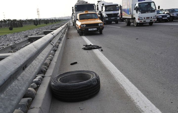 Озарбайжонда мудҳиш ЙТҲда 8 киши ҳалок бўлди