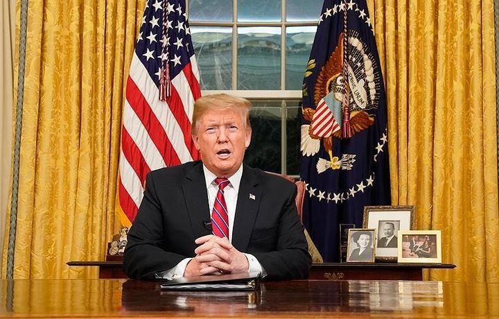 Трамп обвинил демократов в бюджетном кризисе