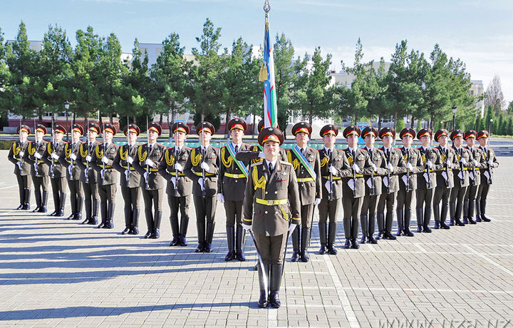 Shavkat Mirziyoyev huquq, mudofaa va FVV xodimlarini mukofotladi