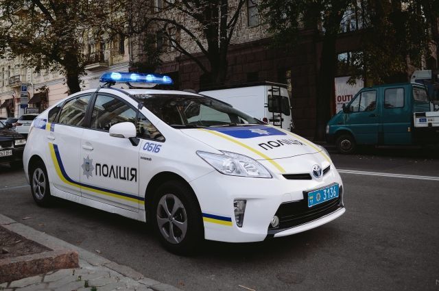 Фирма гранатомётдан ўққа тутилди