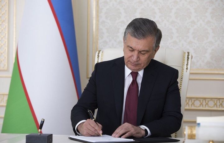 Shavkat Mirziyoyev monopolist korxonalar faoliyatiga oid qarorni imzoladi