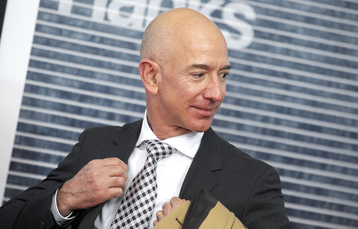 Основатель Amazon пожертвовал бездомным миллионы долларов