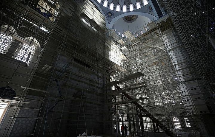 Туркиядаги энг катта масжиднинг очилиш санаси маълум бўлди