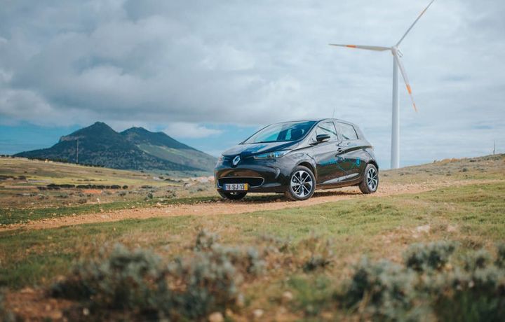 «Renault» Порту-Санту оролини эски аккумуляторлар қисмларидан ясалган энергия йиғувчи тизим билан жиҳозлайди