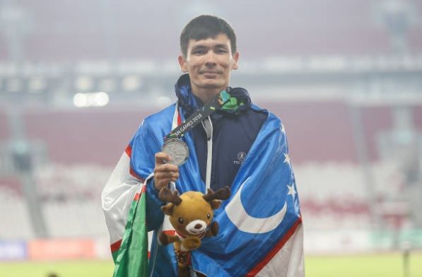 Руслан Қурбонов Ўзбекистон енгил атлетикаси тарихидан жой олди