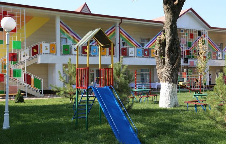 Болани боғчага олиб бориб, олиб кетадиган шахслар тоифаси кенгайтирилди
