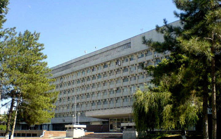 Журналистларнинг уйини тортиб олишмоқчими?