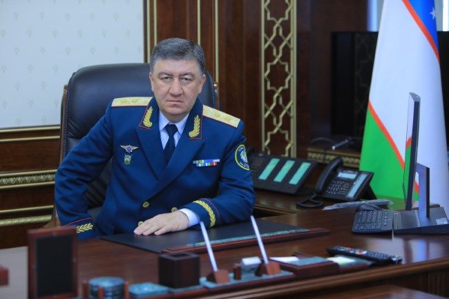 IIV vaziri: «Endi eskichasiga ishlab bo‘lmaydi. Kabinetda o‘tirib buyruqbozlik qilish zamoni o‘tdi»