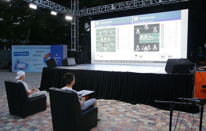 «FIFA-2019» ва «PES-2019» турнирининг финал босқичи ўтказилди (фото)