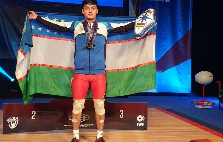 Асадбек Наримонов ҳам жаҳон чемпионатида шоҳсупага кўтарилди
